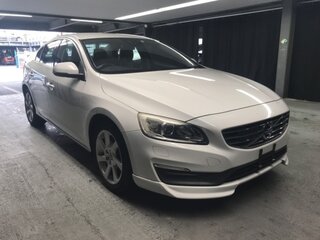2014 Volvo V60 I Рестайлинг, белый, 830000 рублей, вид 1