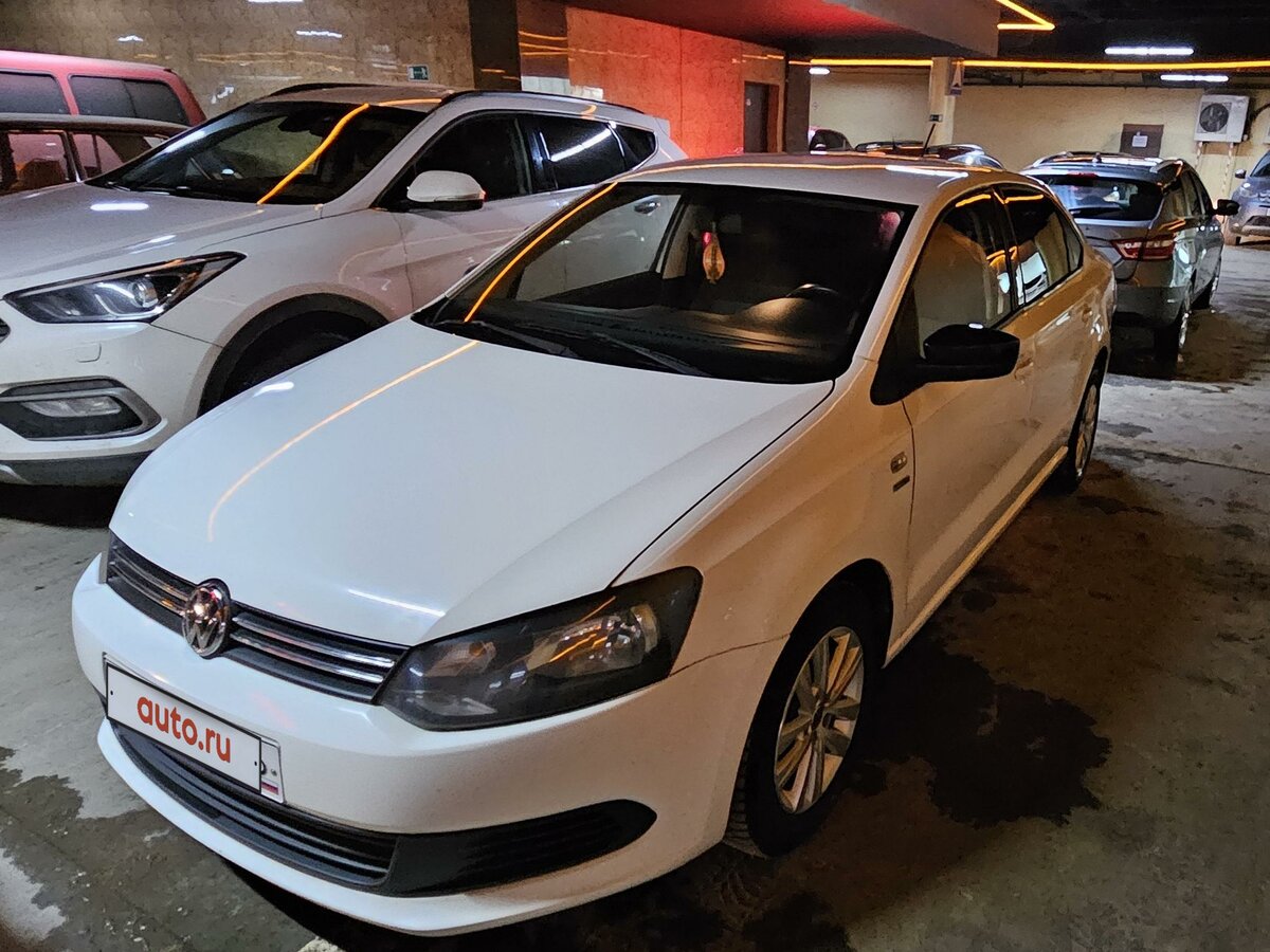 Купить б/у Volkswagen Polo V 1.6 AT (105 л.с.) бензин автомат в Курске ...