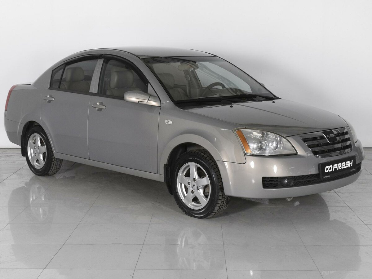 Купить б/у Vortex Estina I 1.6 MT (119 л.с.) бензин механика в Москве: красный В