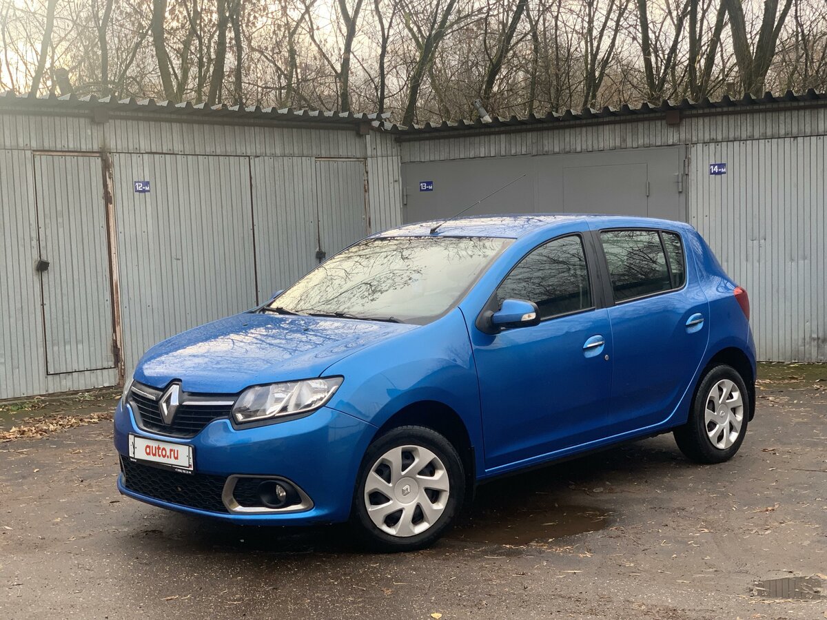 Купить б/у Renault Sandero II 1.6 MT (82 л.с.) бензин механика в Москве ...