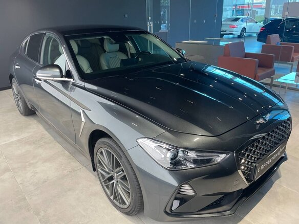 Купить б/у Genesis G70 I 2.0 AT (197 л.с.) 4WD бензин автомат в Казани ...