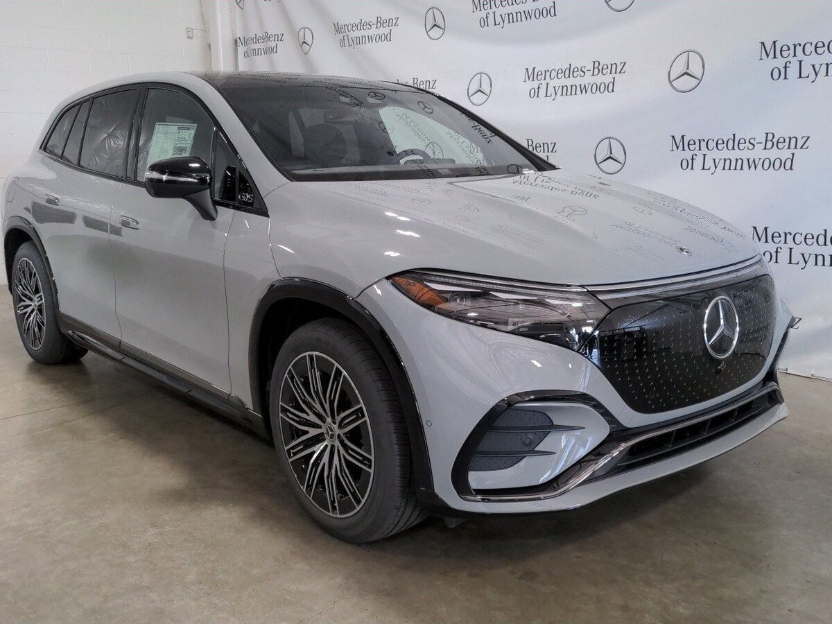 Mercedes-Benz EQS SUV