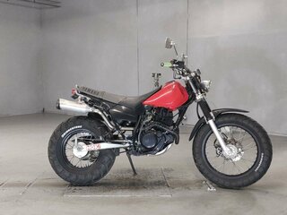 Yamaha TW200 5