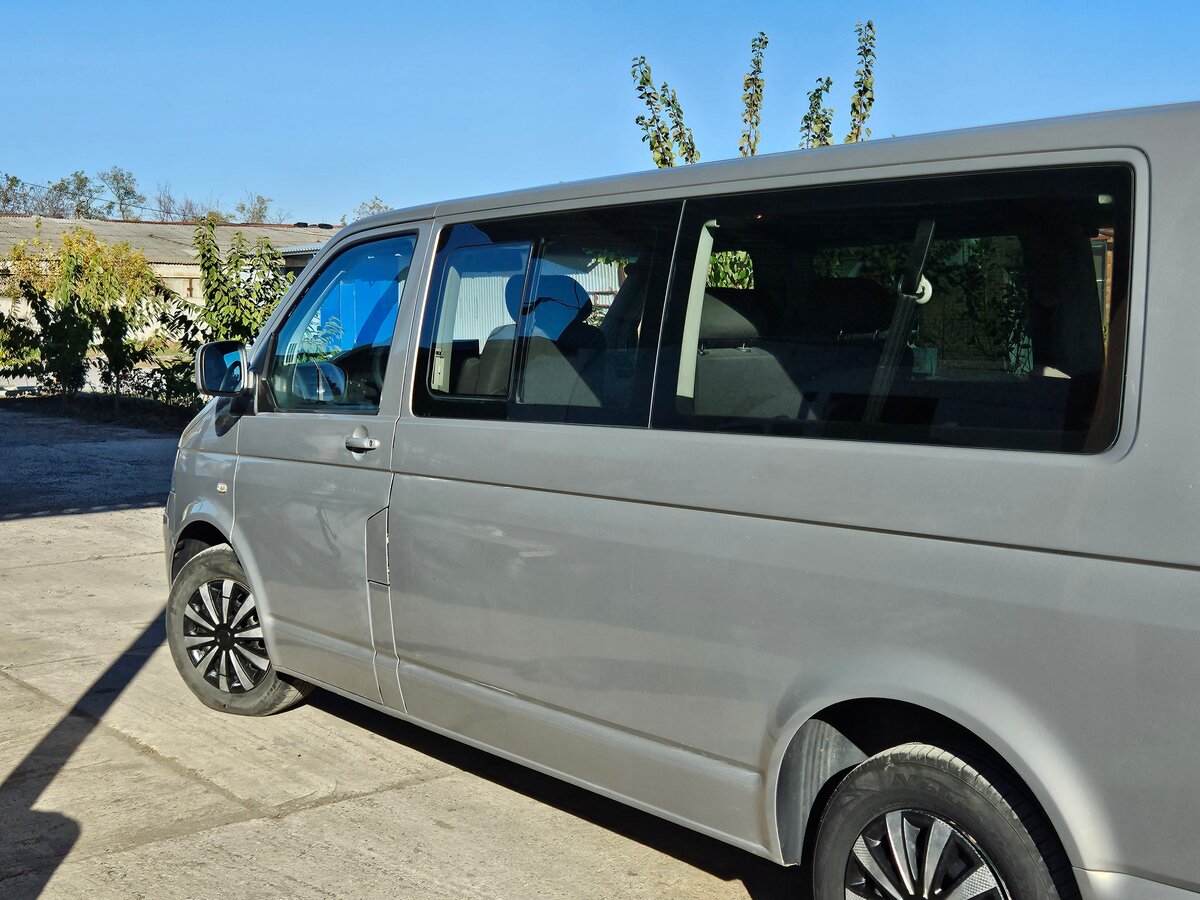 Купить б/у Volkswagen Caravelle T5 4MOTION 2.5d MT (174 л.с.) 4WD ...