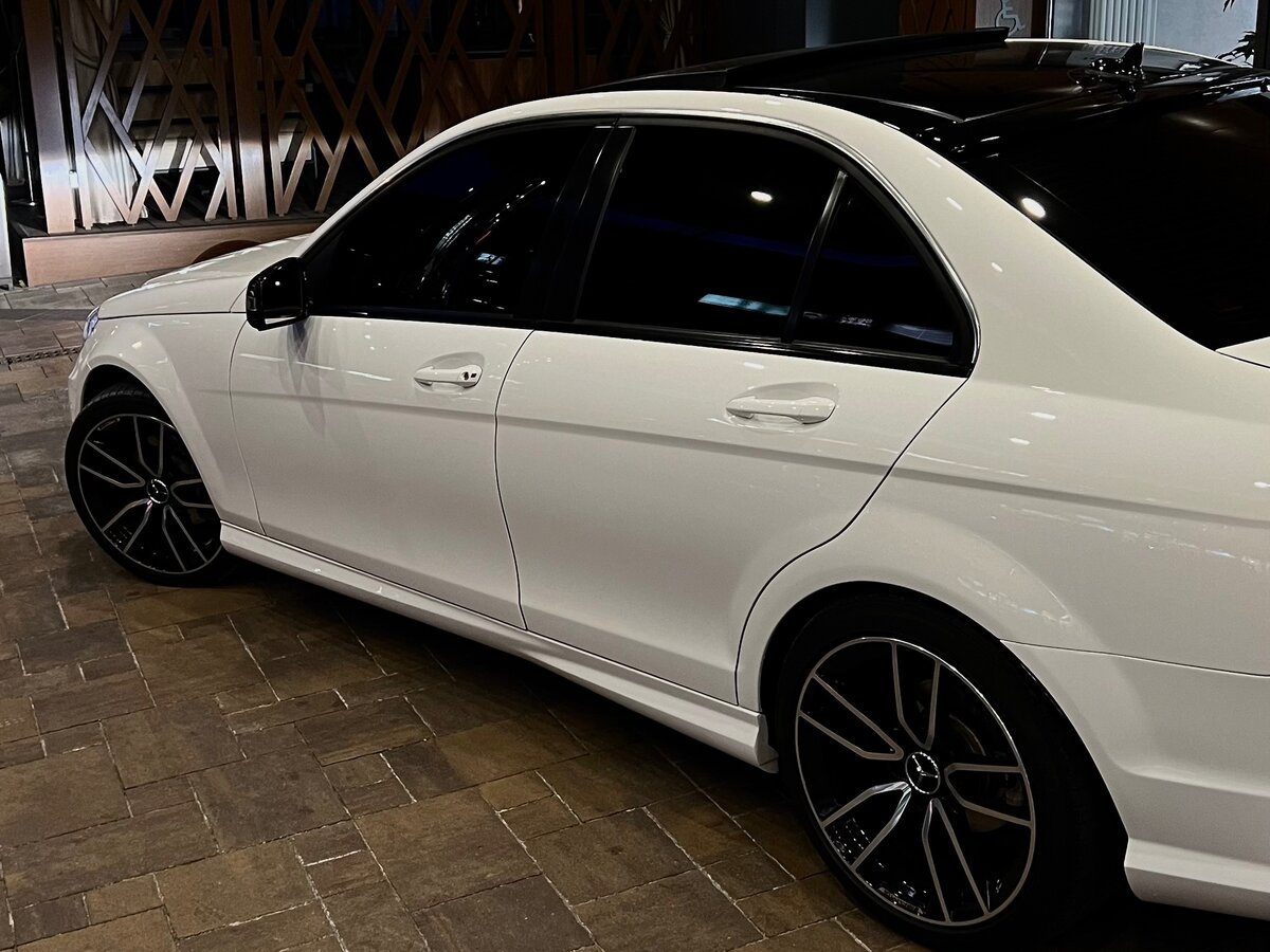 попки ДП Купить б/у Mercedes-Benz C-Класс III (W204) Рестайлинг 180 1.6 AT (156  л.с.) бензин автомат в Белгороде: белый Мерседес-Бенц Ц-класс III (W204)  Рестайлинг седан 2013 года на Авто.ру ID 1120966873