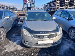 2011 Kia Ceed I Рестайлинг, серебристый, 435000 рублей, вид 1