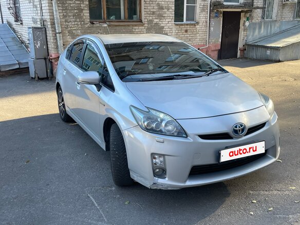 2009 Toyota Prius III (XW30), серый, 850000 рублей