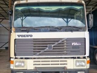 1991 Volvo F-Series, белый, 7500000 рублей, вид 1
