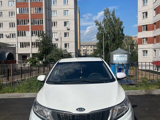 2012 Kia Rio III, белый, 600000 рублей, вид 1