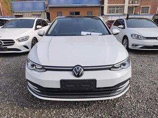 2022 Volkswagen Golf VIII, белый, 1440019 рублей, вид 1