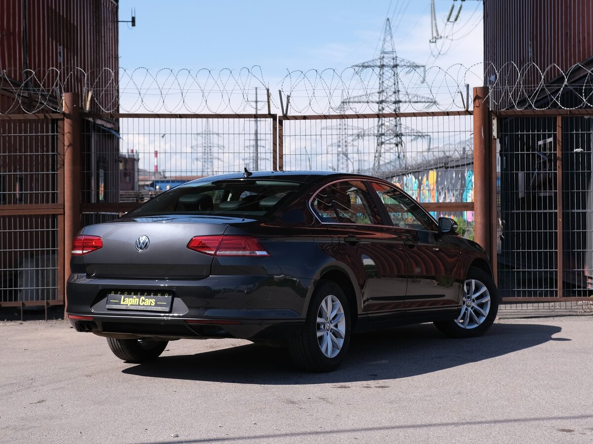 VOLKSWAGEN PASSAT - фото 3