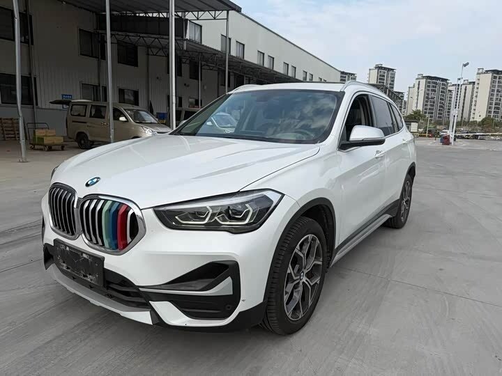 BMW X1 Long 20Li sDrive II (F48) Рестайлинг