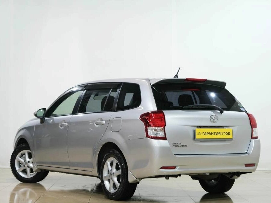 Toyota Corolla Fielder 2014