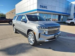 2024 Chevrolet Suburban XII Рестайлинг, серебристый, 13620810 рублей, вид 1
