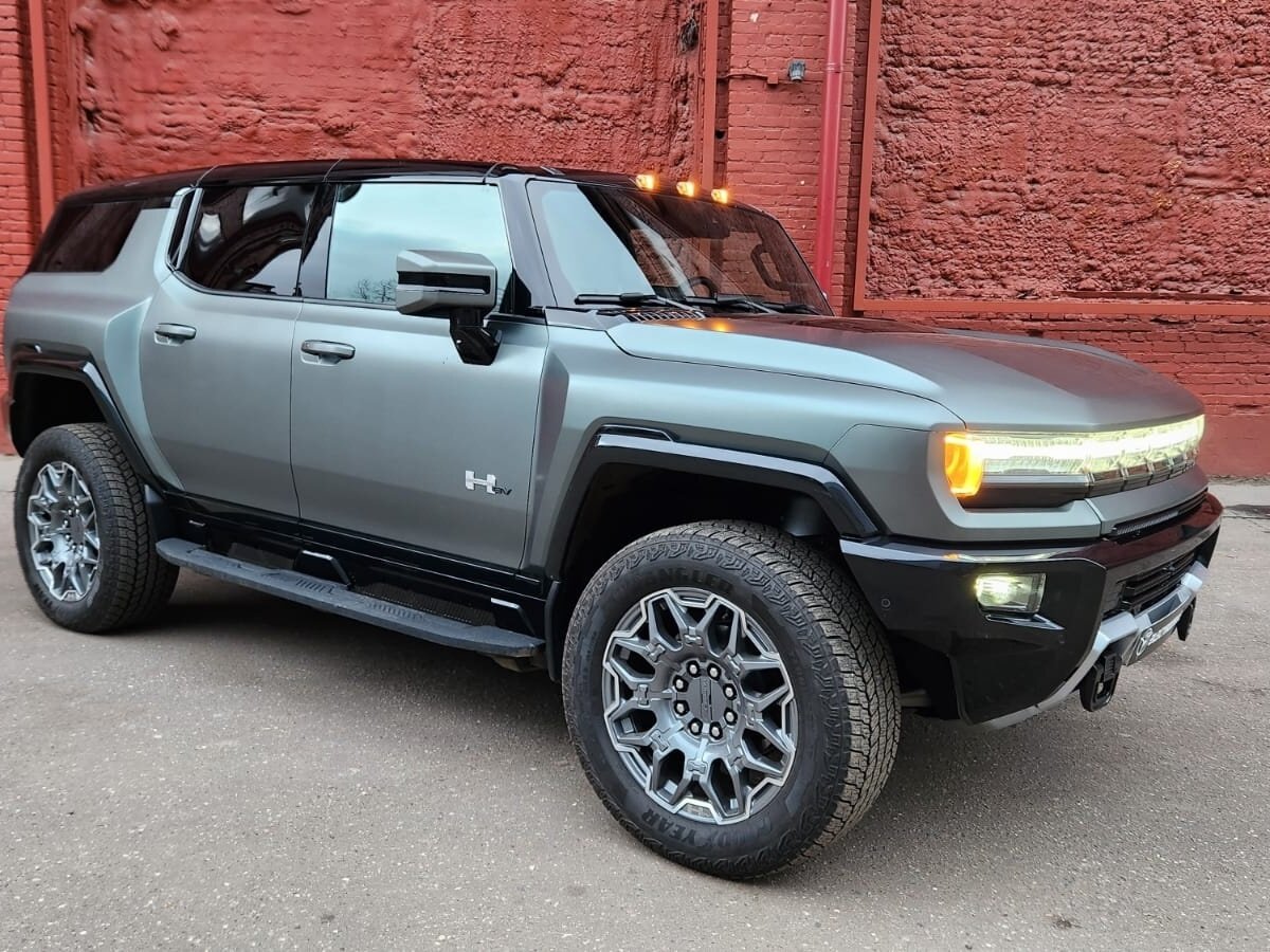 Возрождение легенды: GMC Hummer SUV как новый электрический внедорожник