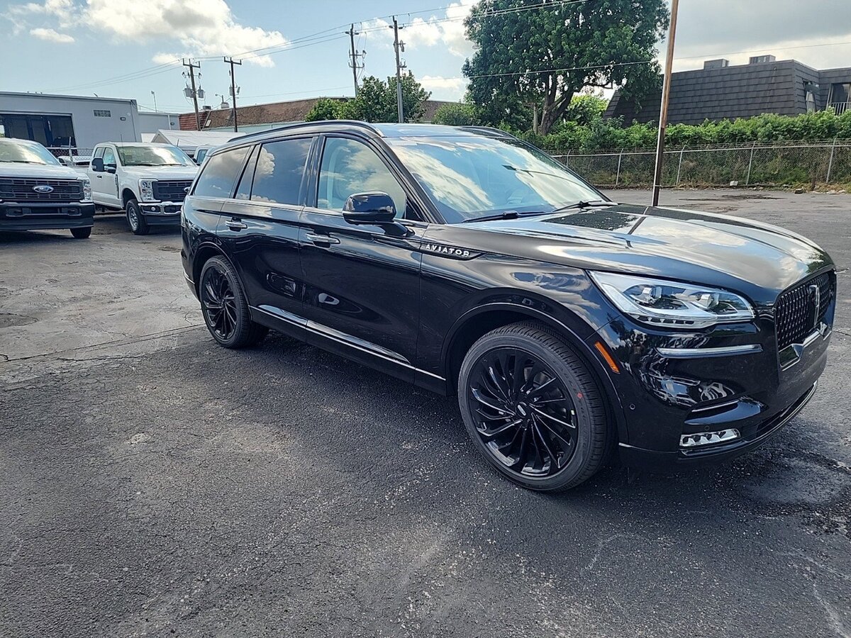 Lincoln Aviator II