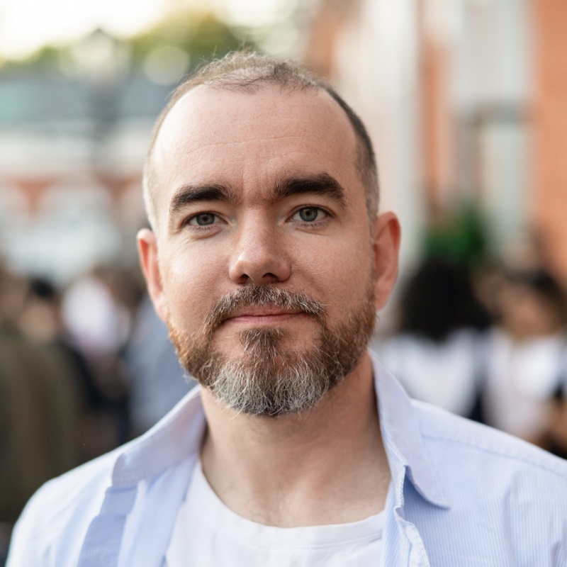 Дмитрий
Ботов