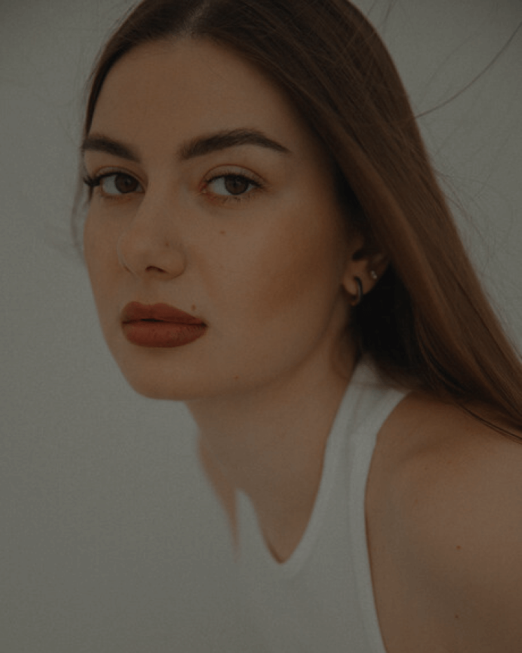 Анастасия  
Фаризова