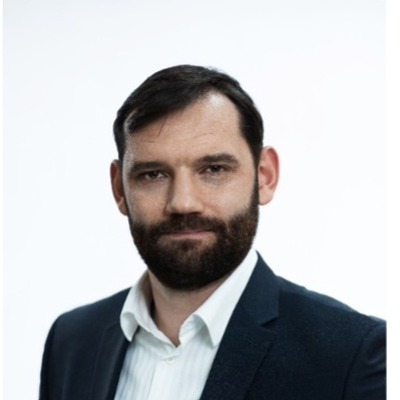 Кирилл
Песков