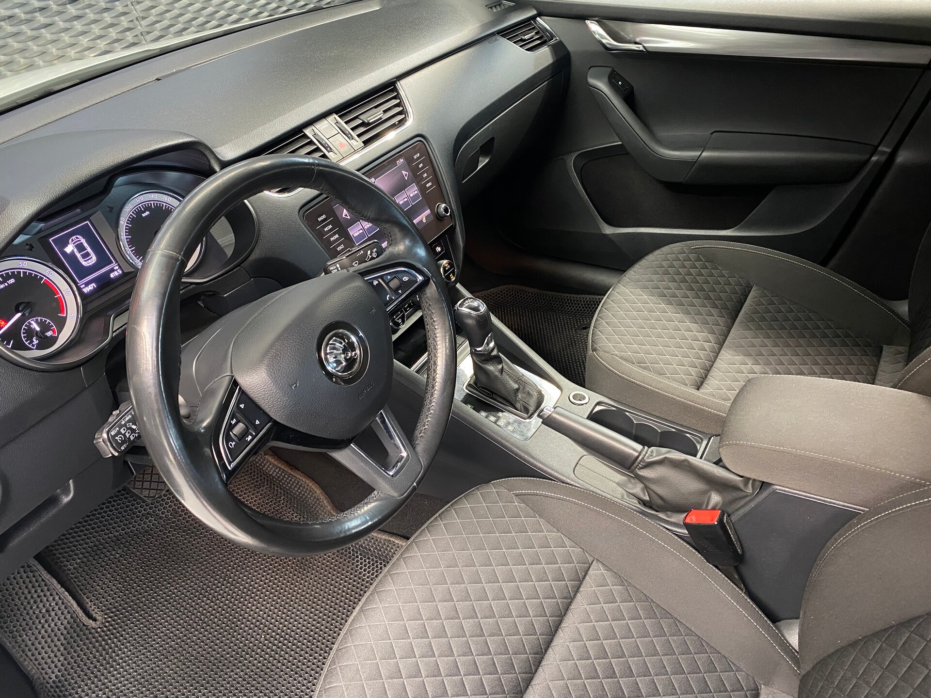 Skoda Octavia, III (A7) Рестайлинг Ambition, 2018, Лифтбек