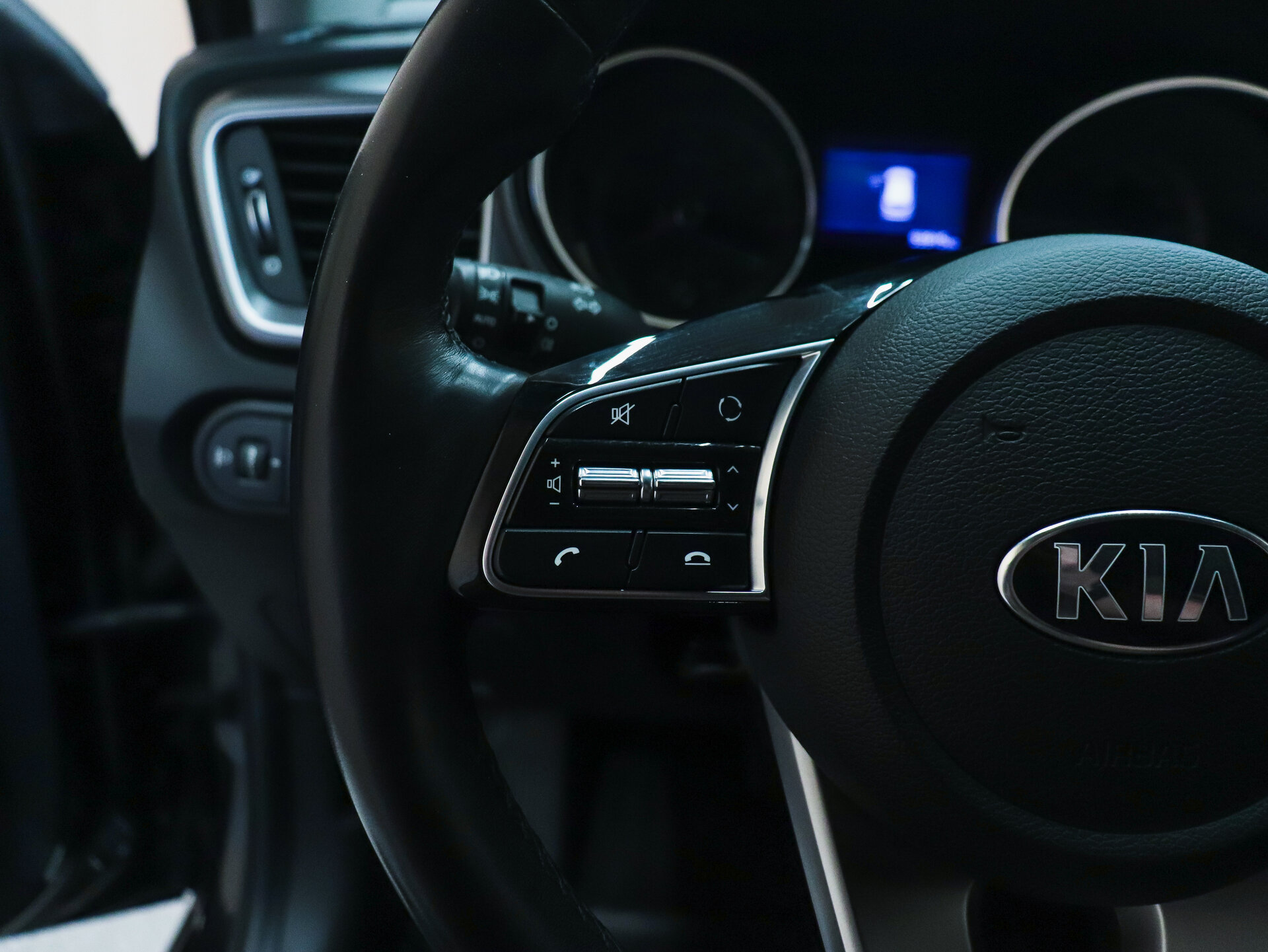 Kia Ceed 2019 13