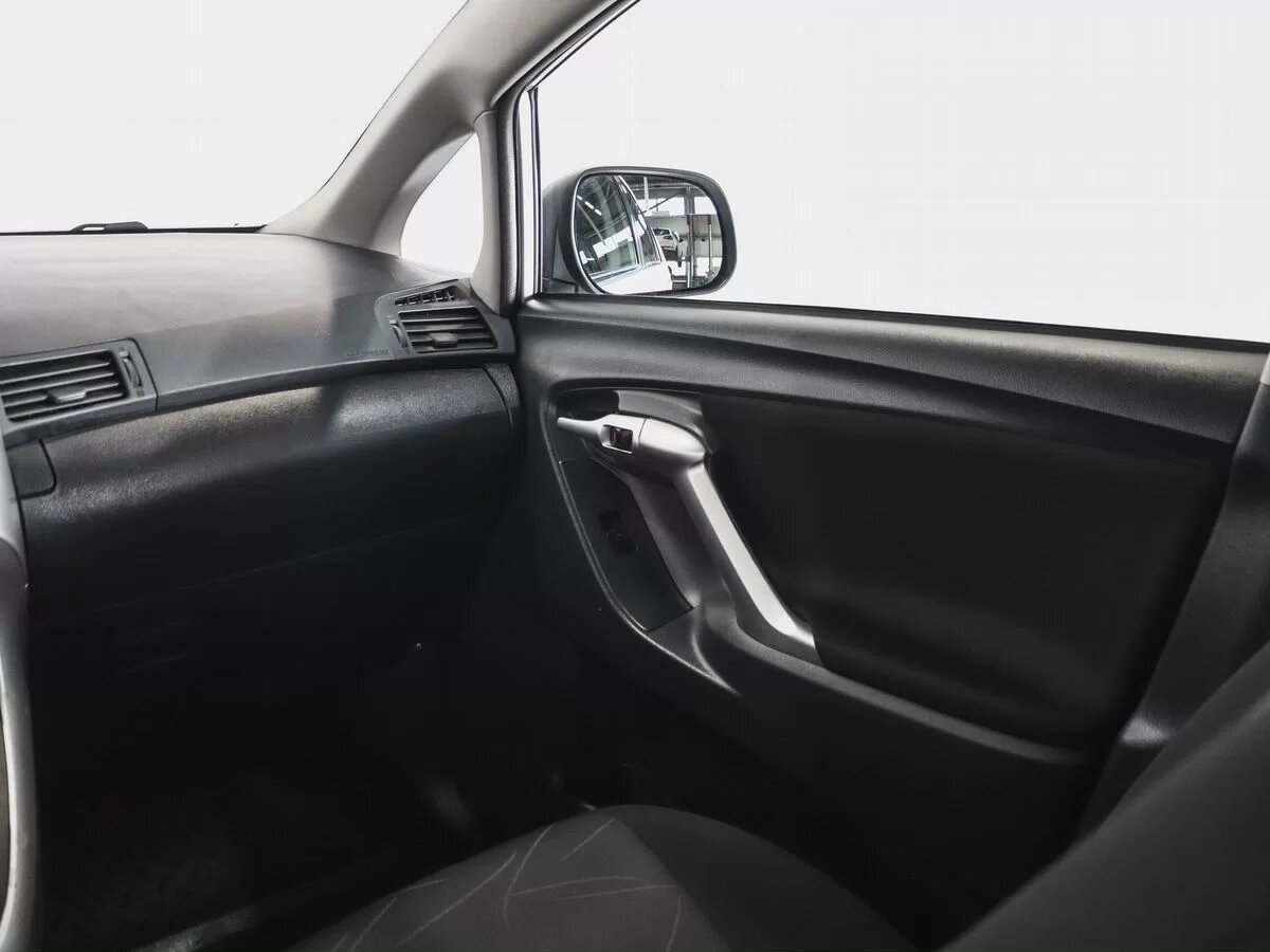 Toyota Verso 2012 13