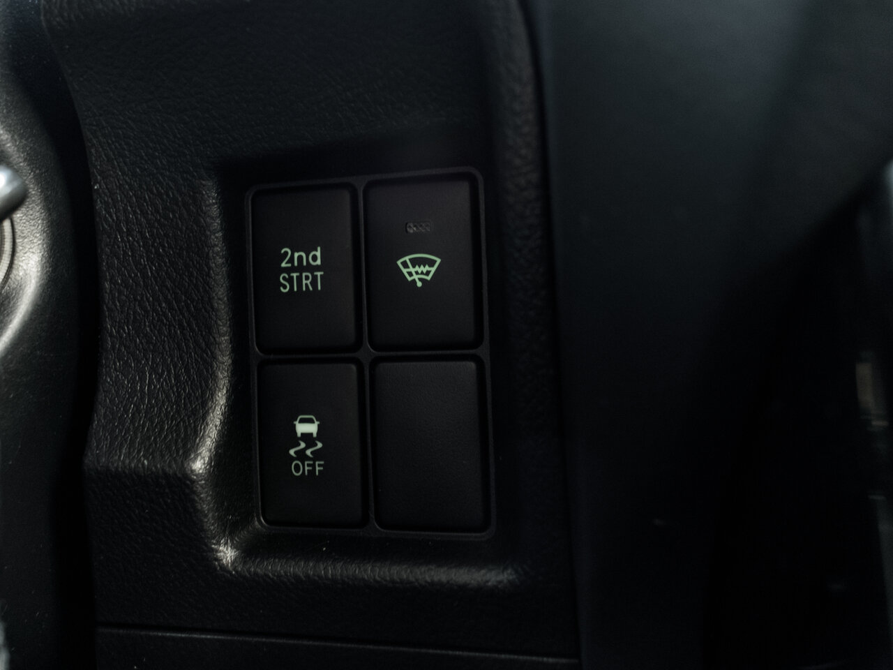 Купить Toyota Land Cruiser Prado 2.7 AT (163 л.с.) 4WD, 2017 в Екатеренбурге