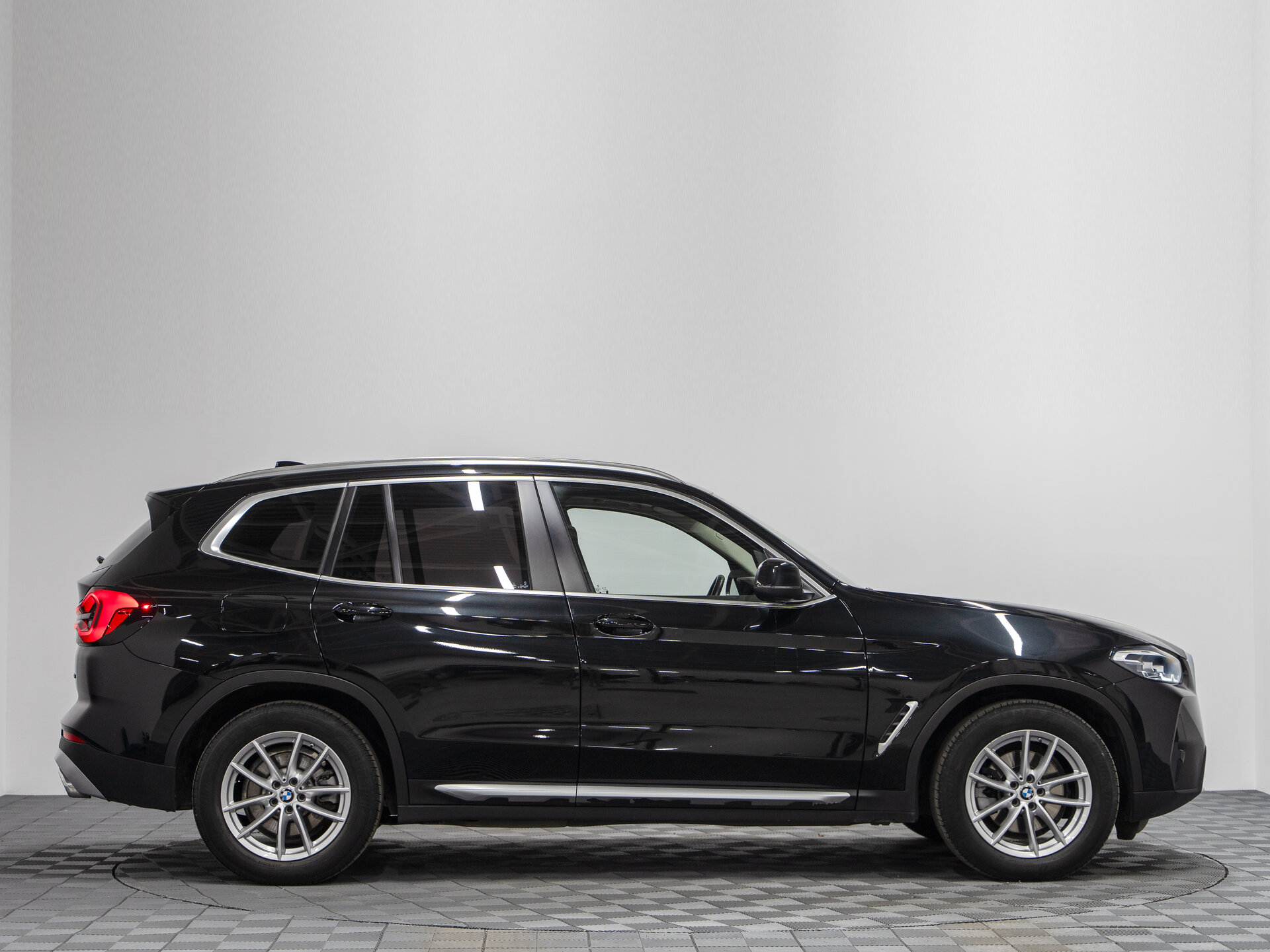 Автомобиль BMW X3 20d xDrive 2.0d AT (190 л.с.) 4WD - 6