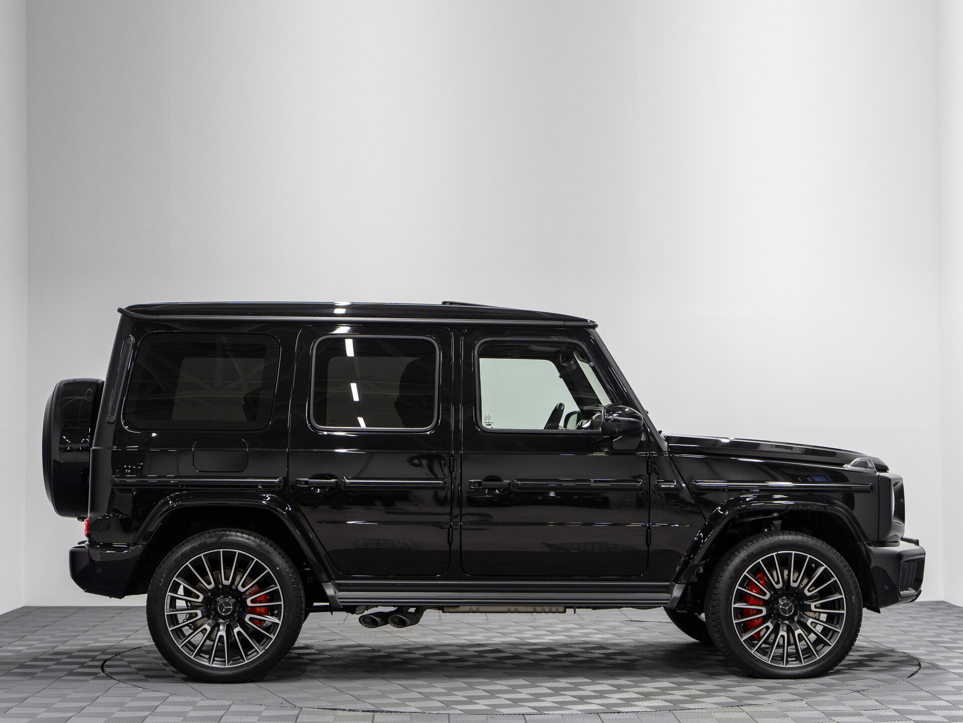 Автомобиль Mercedes-Benz G-Класс AMG 63 AMG 4.0 AT (585 л.с.) 4WD - 7