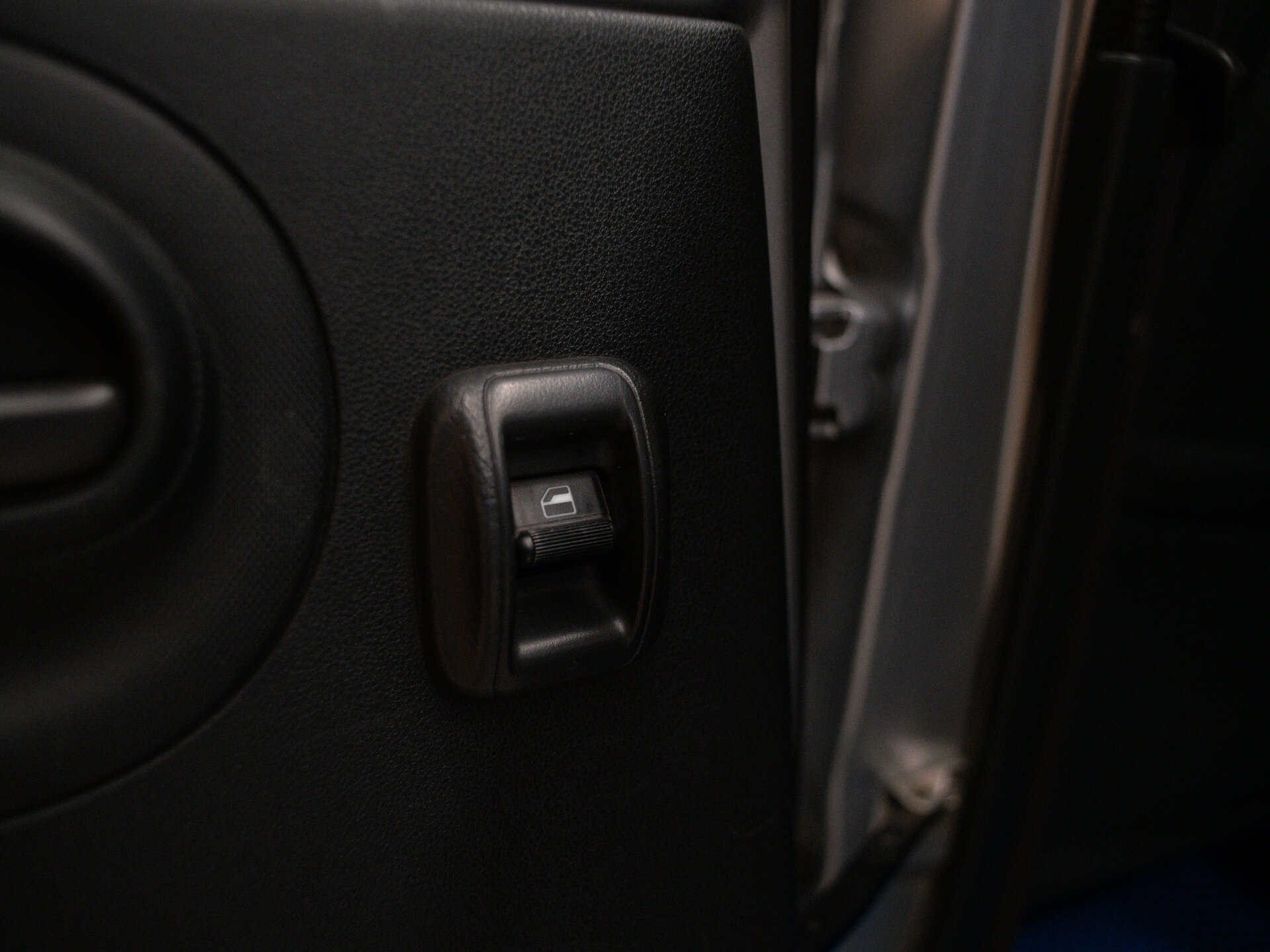 Daihatsu Esse 2011 17