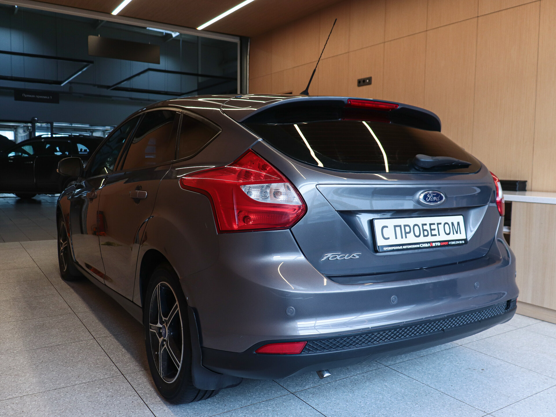 Ford Focus 2011 6
