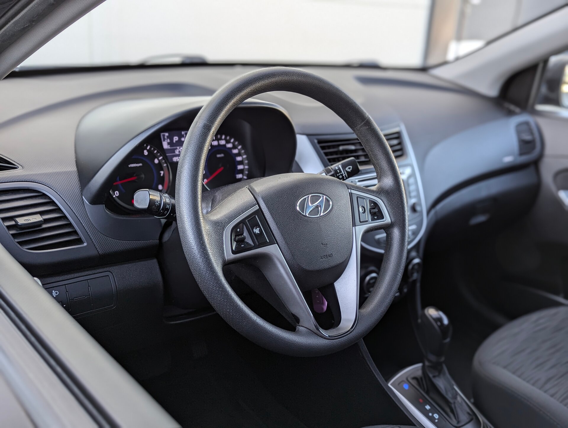 Hyundai Solaris, I Рестайлинг Active, 2015, Седан