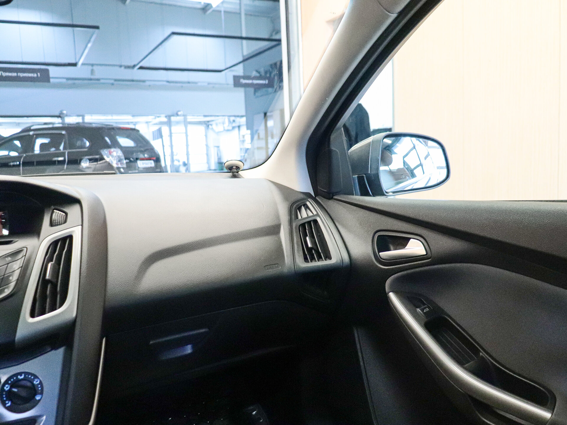 Ford Focus 2011 16