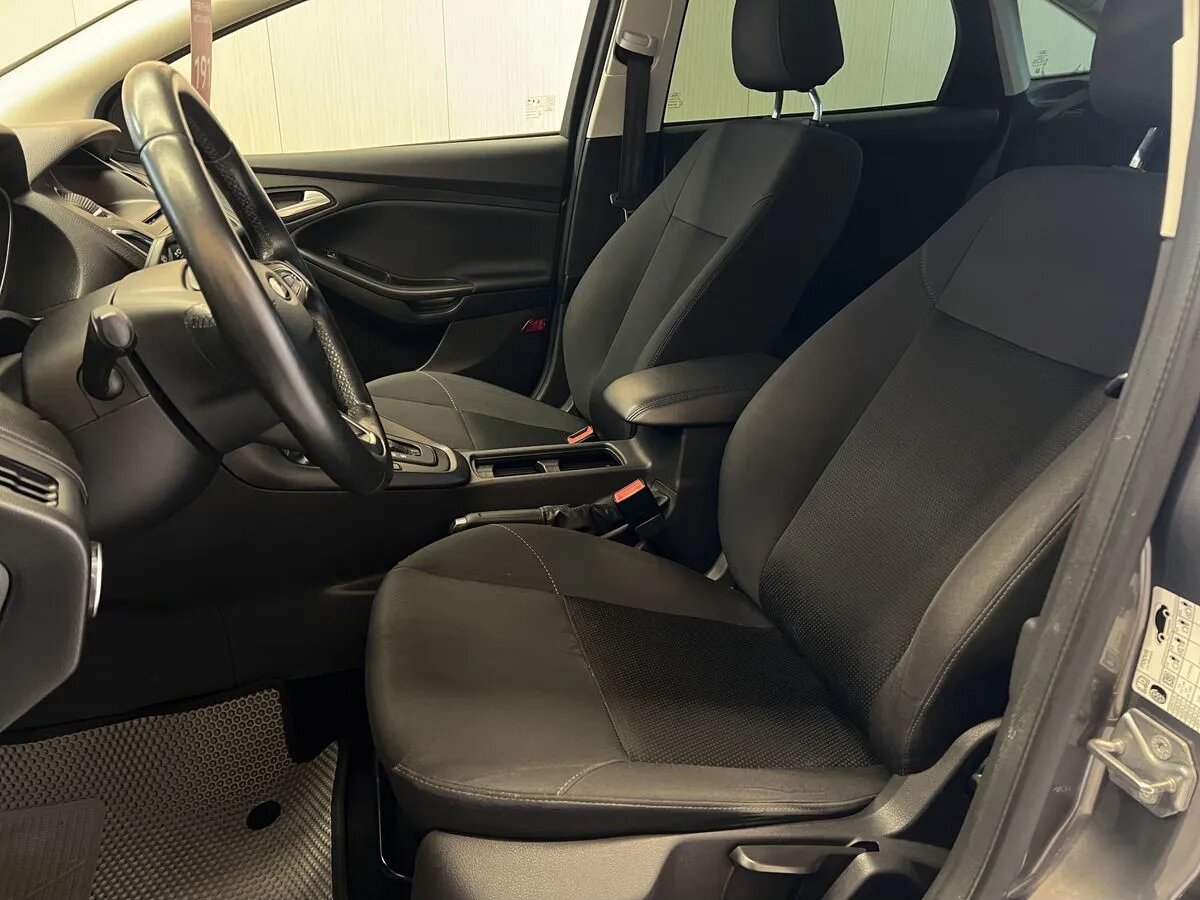 Ford Focus 2017 10