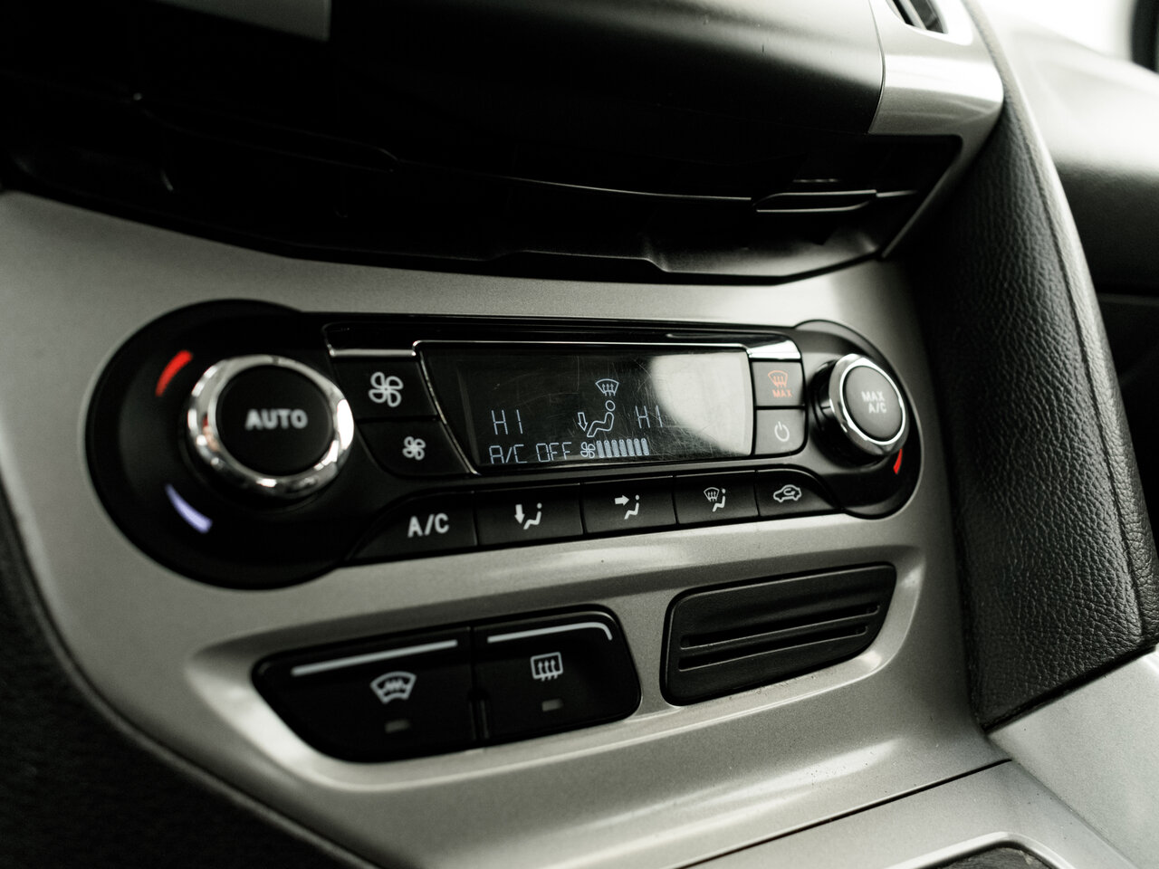 Купить Ford Focus 2.0 AMT (150 л.с.), 2012 в Екатеренбурге