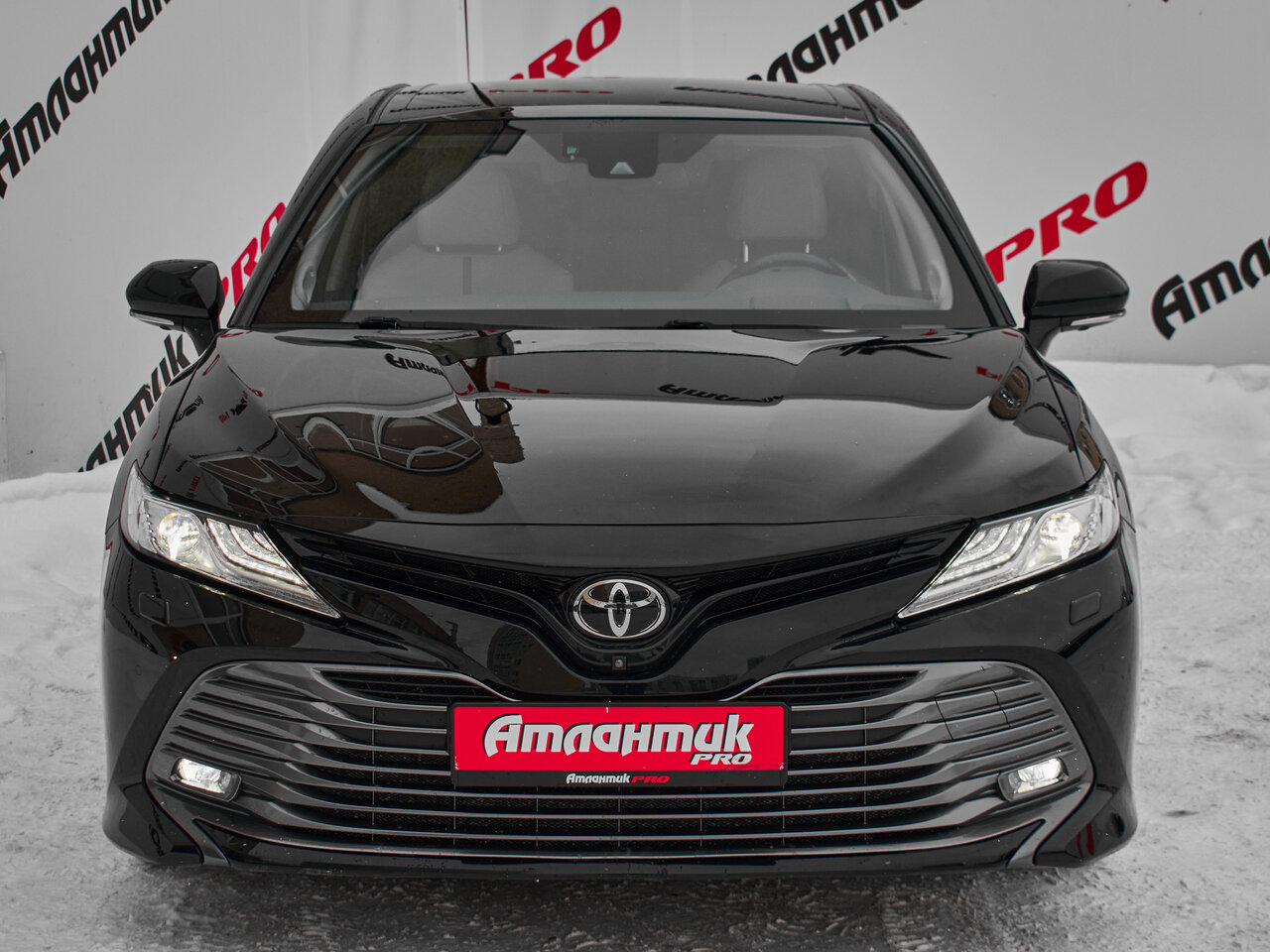 Купить Toyota Camry 3.5 AT (249 л.с.), 2019 в Екатеренбурге