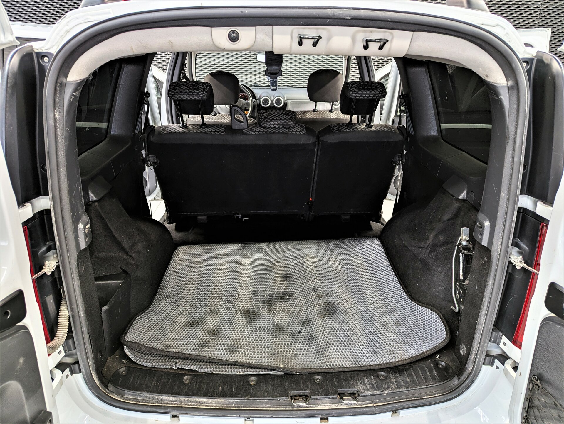 Lada (ВАЗ) Largus, I Luxe Prestige Glonass (5 мест) (2018-2019), 2019, Универсал 5 дв.