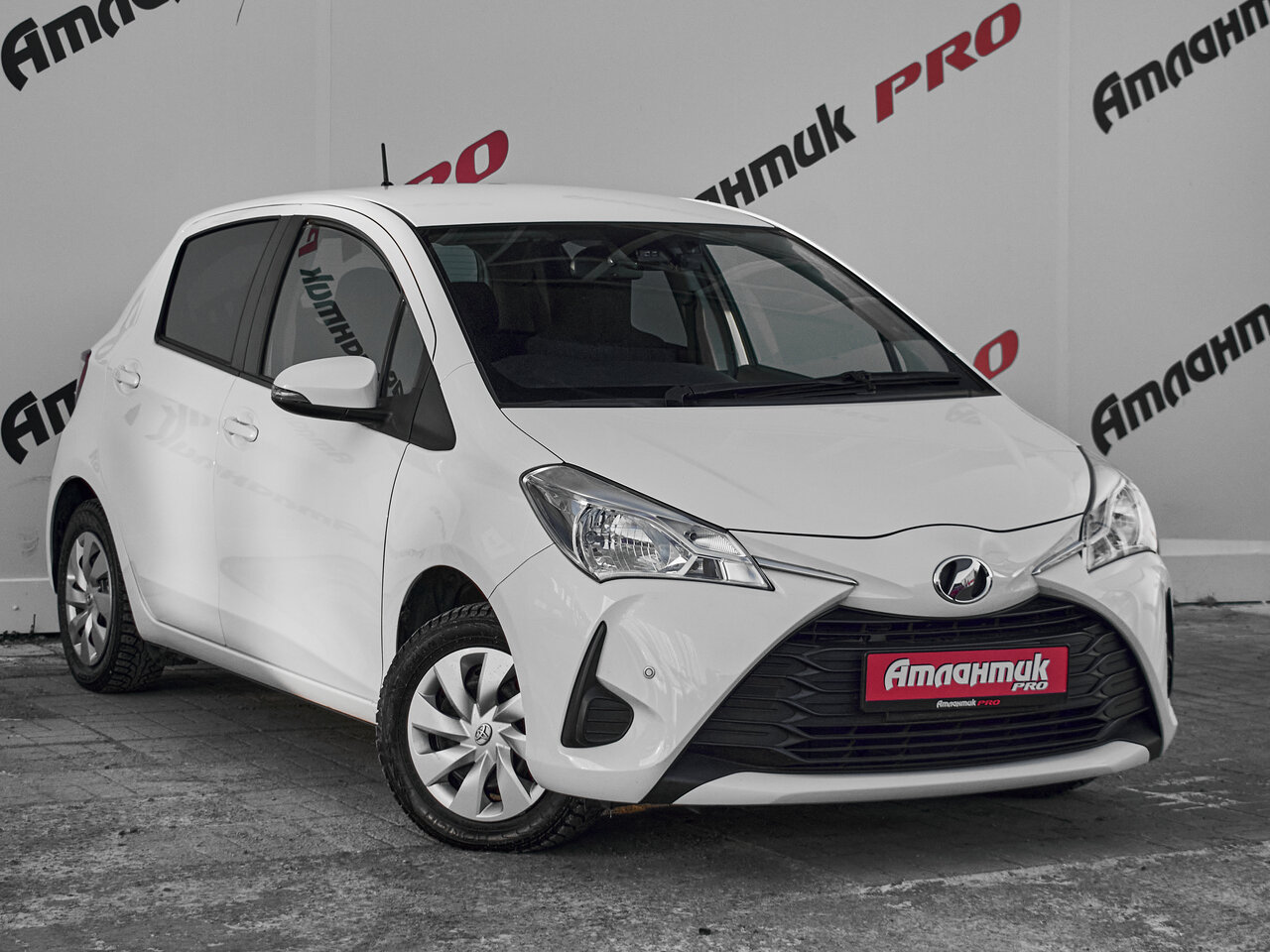 Купить Toyota Vitz 1.0 CVT (69 л.с.), 2019 в Екатеренбурге