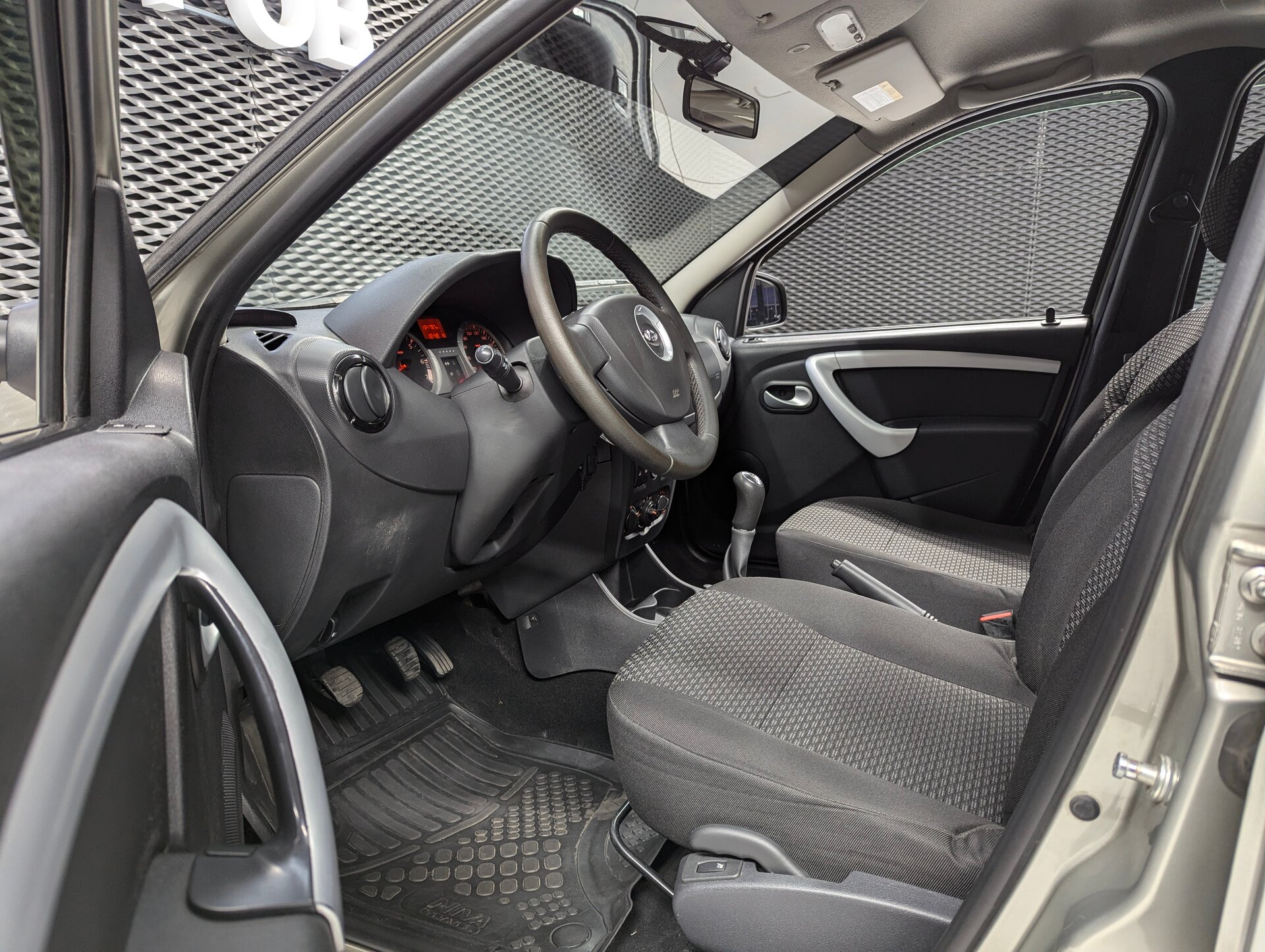 Lada (ВАЗ) Largus, I Luxe (5 мест) (2015-2017), 2015, Универсал 5 дв.