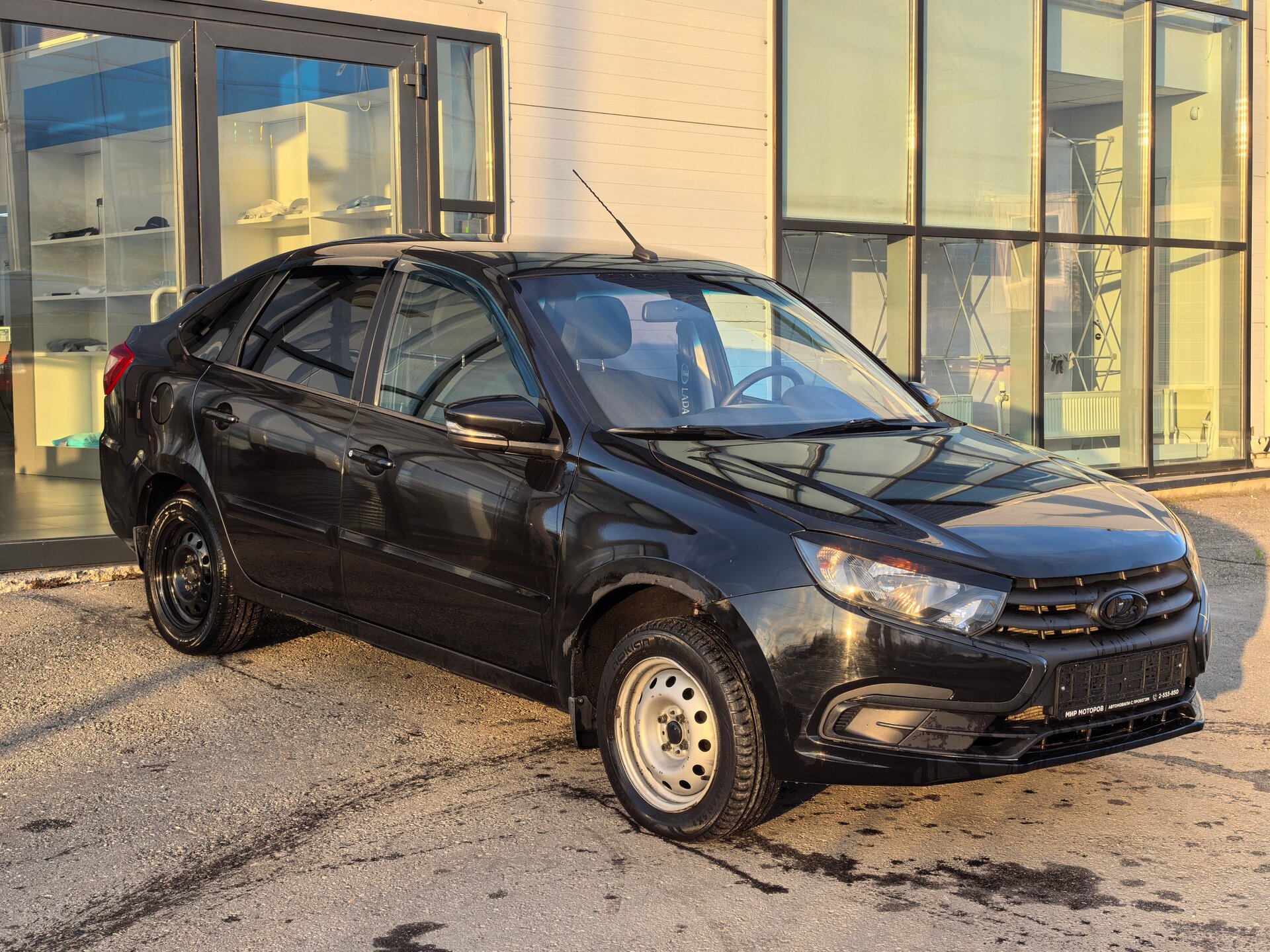 Lada (ВАЗ) Granta, I Рестайлинг Comfort (2018-2022), 2018, Хэтчбек 5 дв.