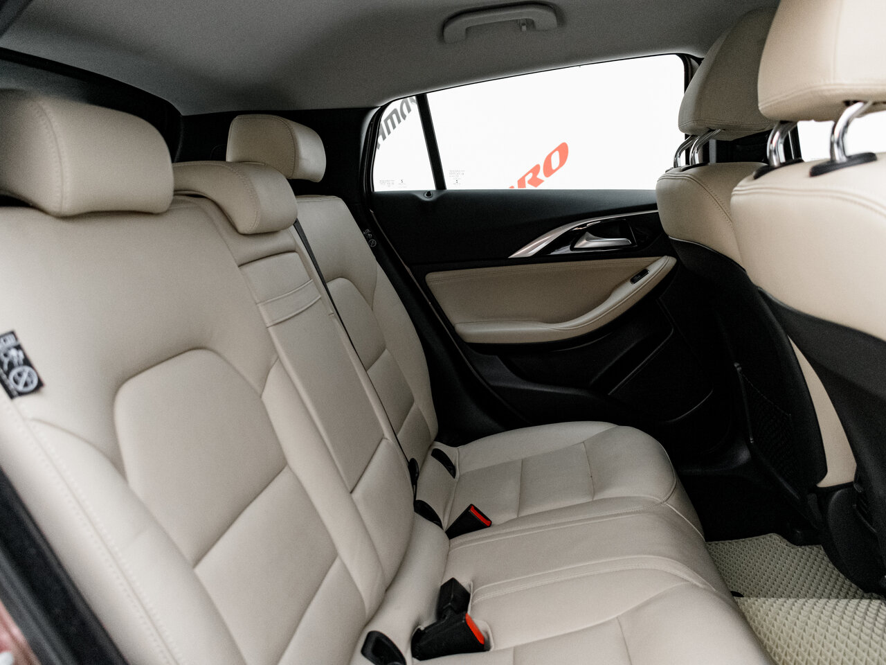 Купить Infiniti QX30 2.0 AMT (211 л.с.) 4WD, 2017 в Екатеренбурге