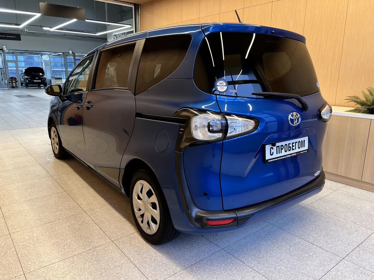 Toyota Sienta 2018 7