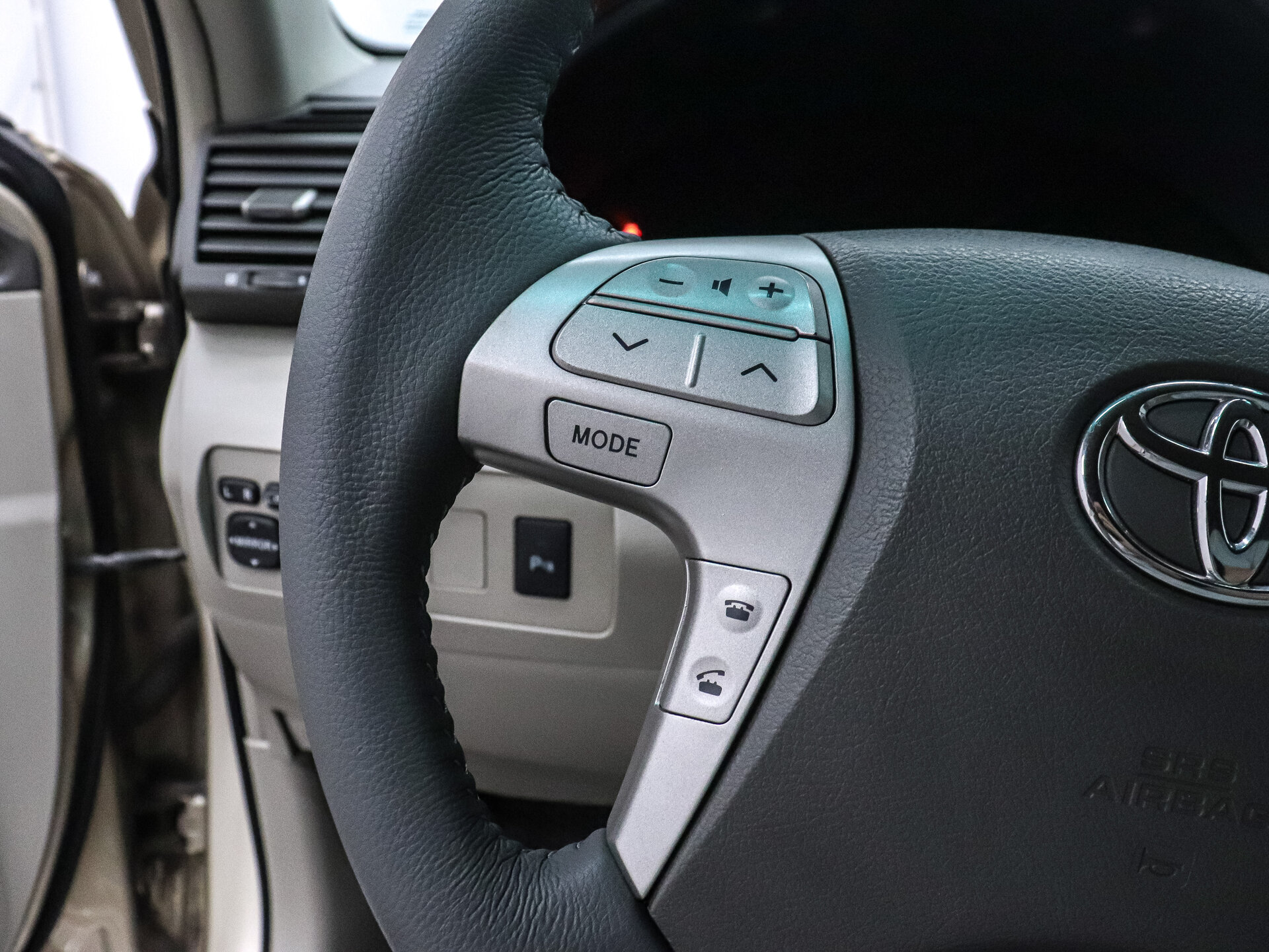 Toyota Camry 2010 12