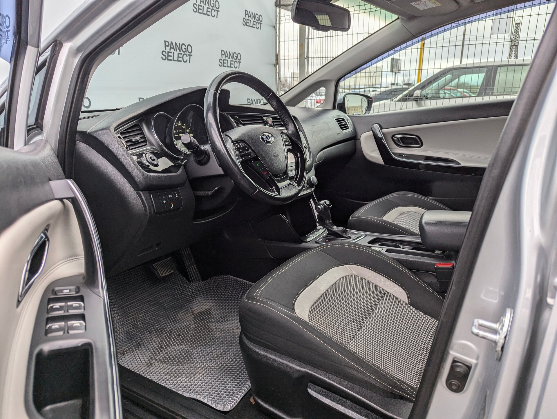 Kia Ceed, II Рестайлинг Prestige, 2016, Хэтчбек 5 дв.