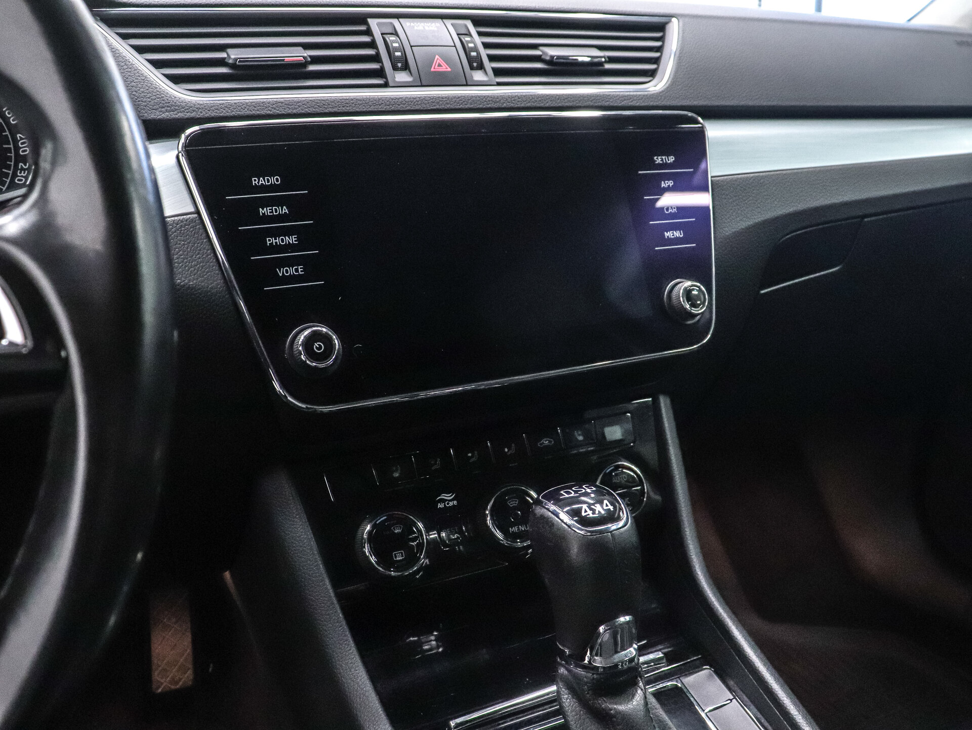 Skoda Superb 2018 15