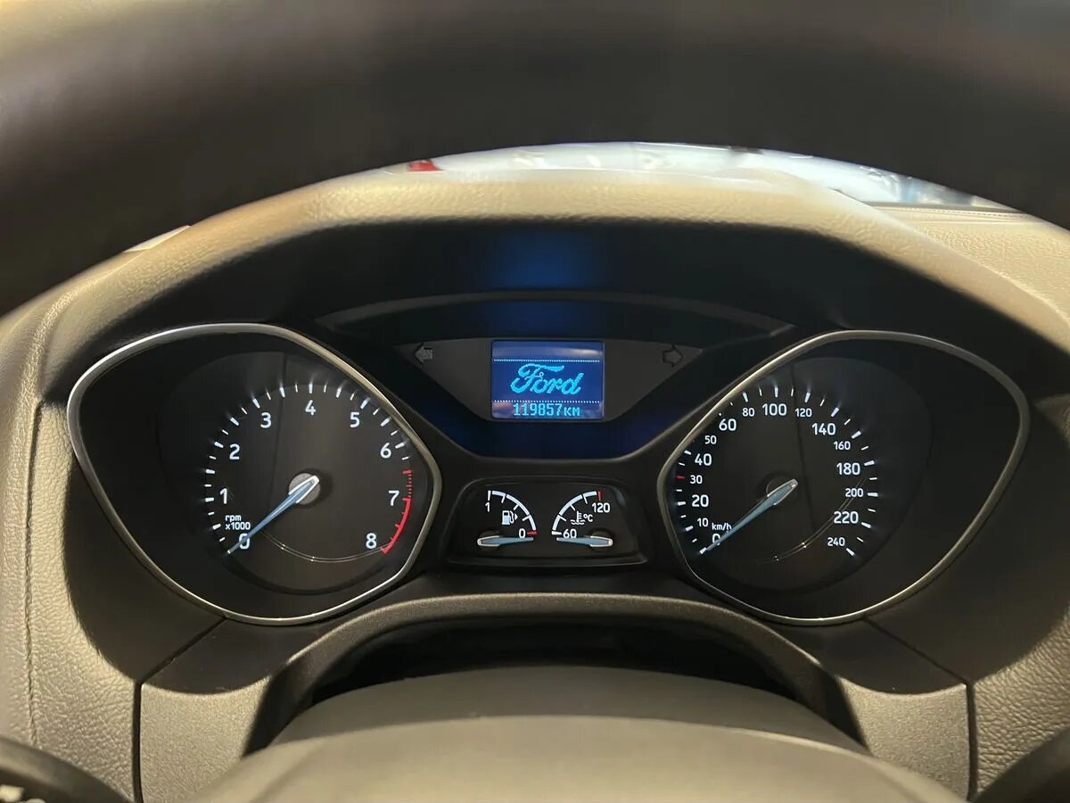 Ford Focus 2017 12