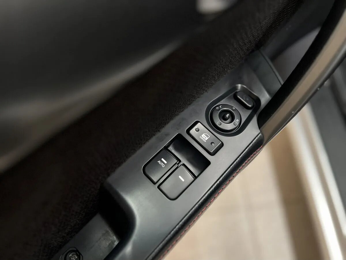Kia Cerato 2011 8