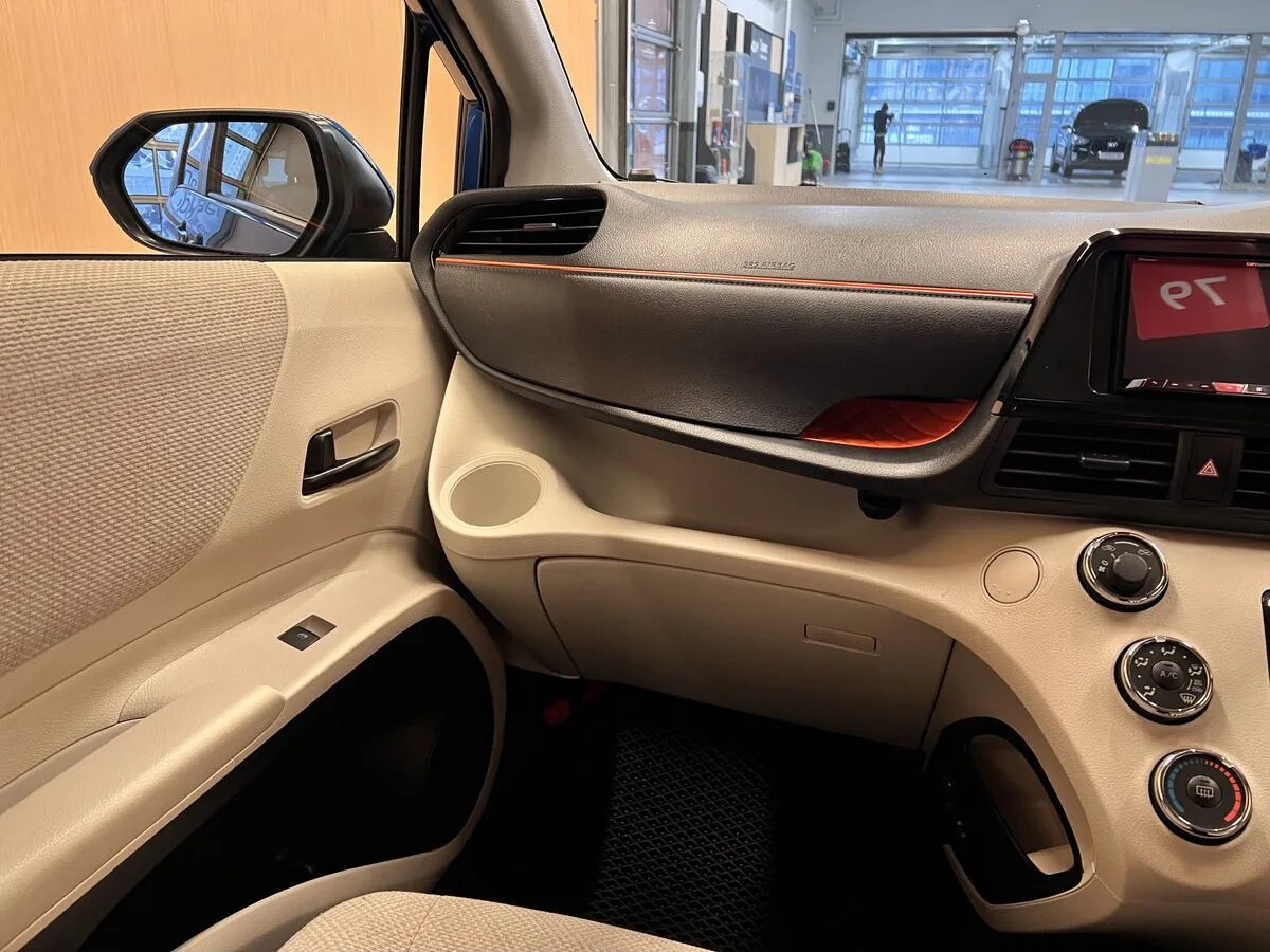 Toyota Sienta 2018 20