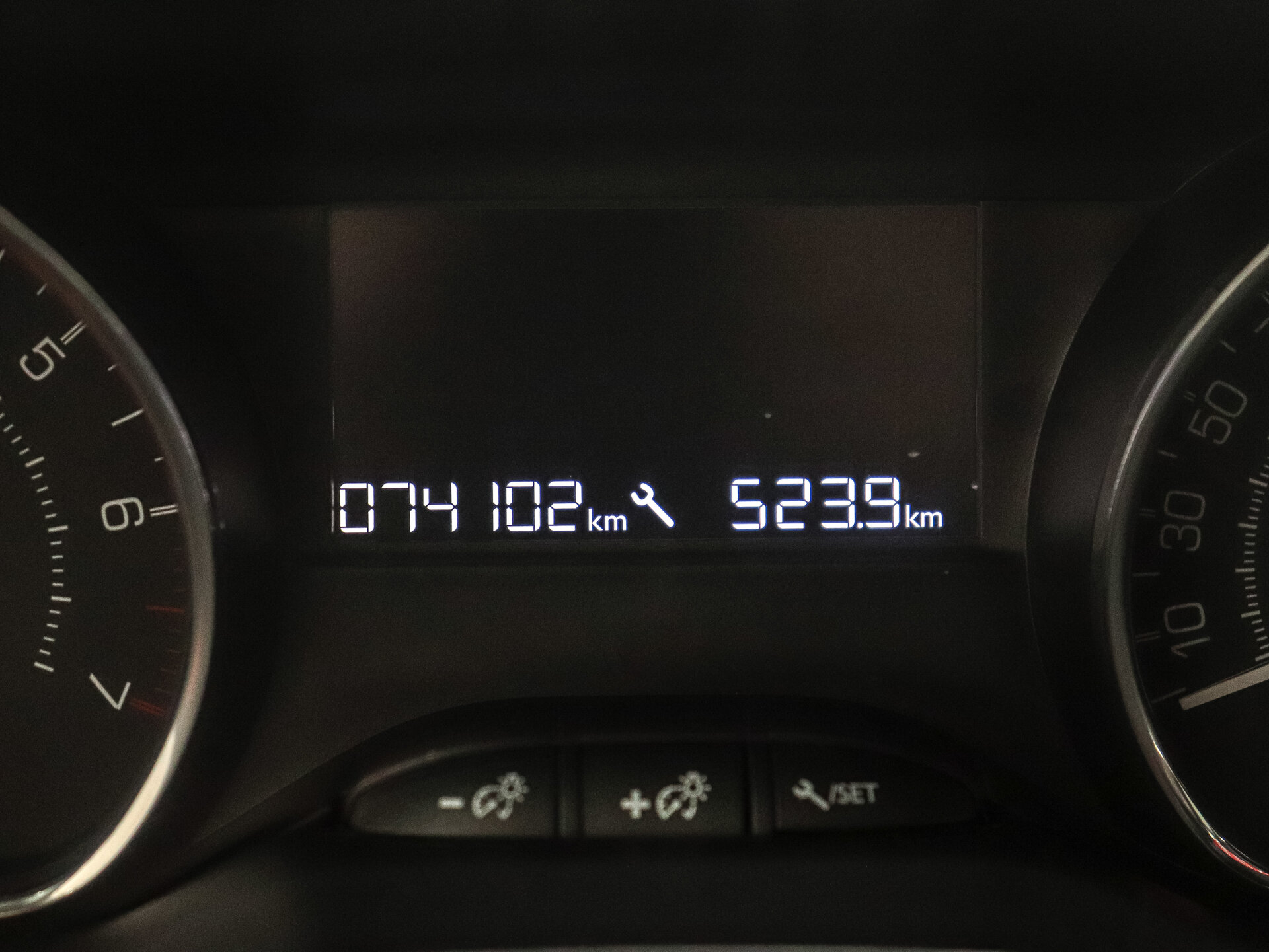 Peugeot 2008 2014 11