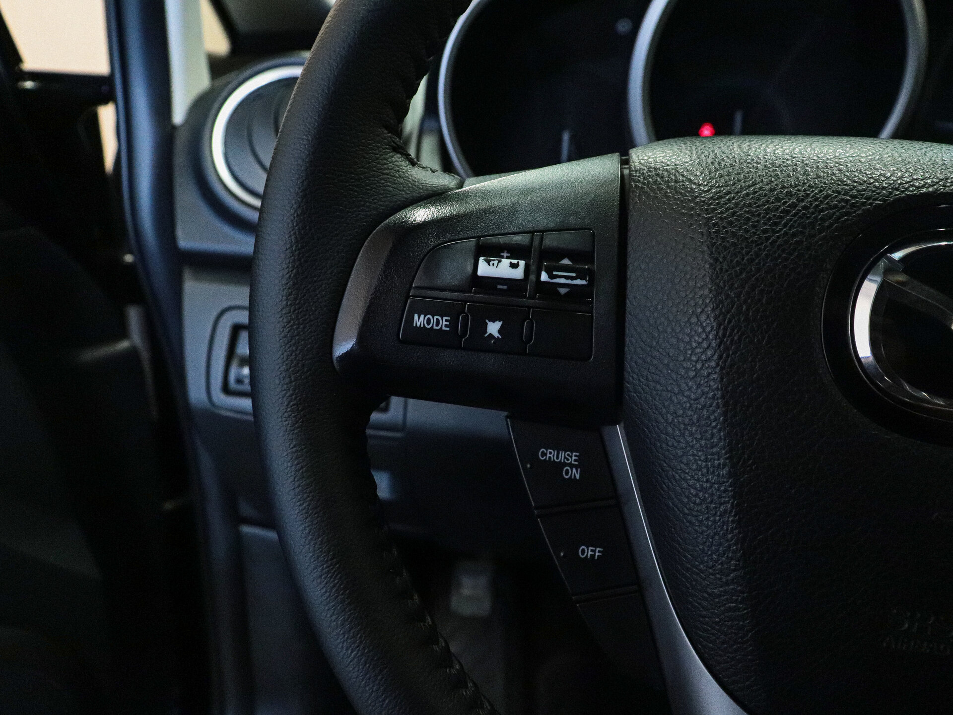 Mazda CX-7 2011 13